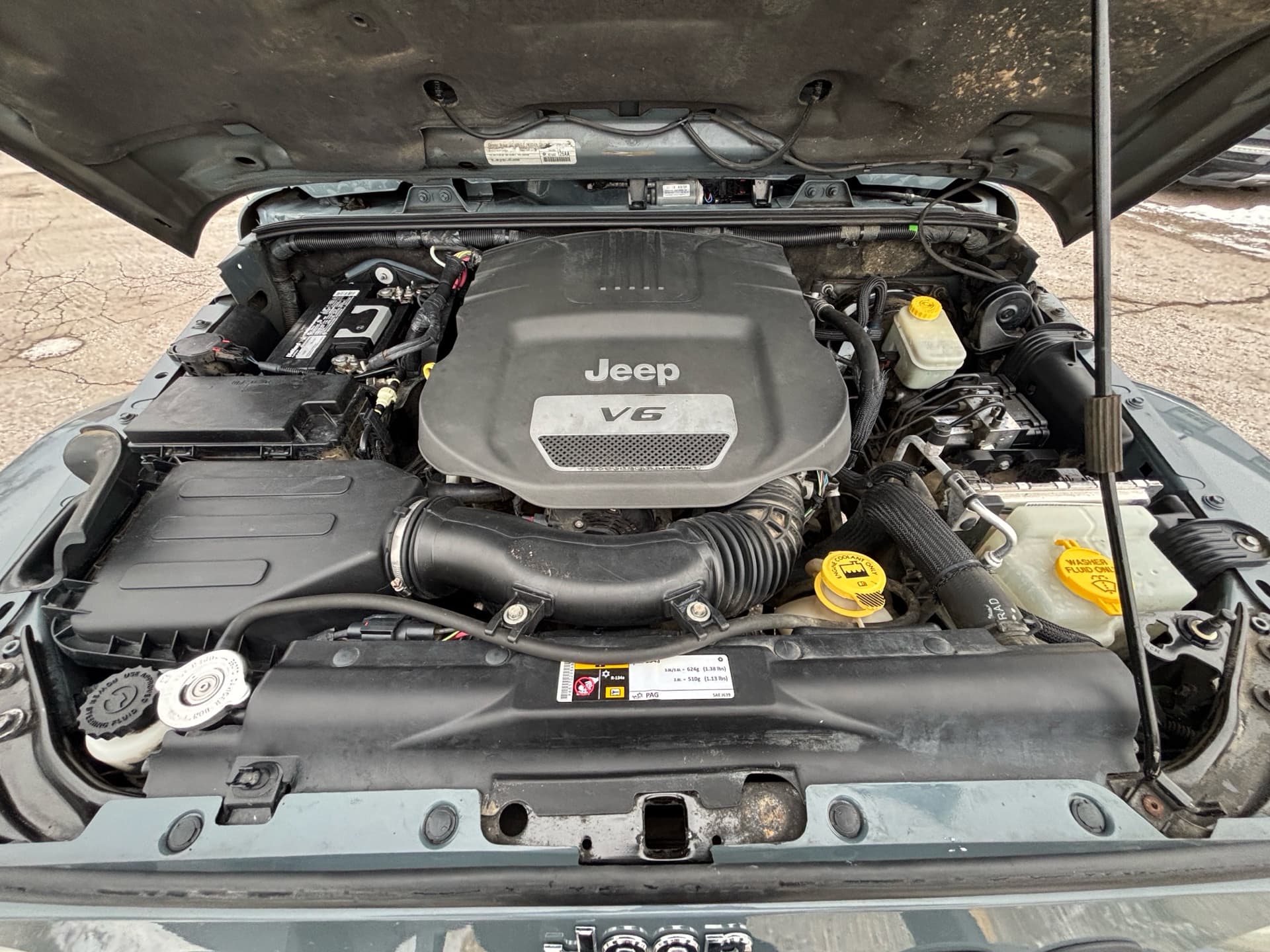 2015 Jeep WRANGLER UNLIMITED 4WD 4dr Sahara