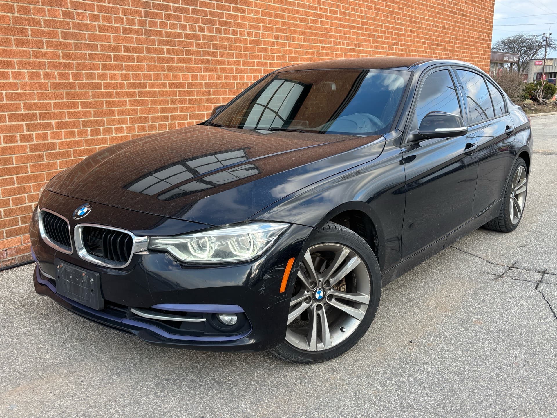 2018 BMW 3-Series 330i xDrive Sedan
