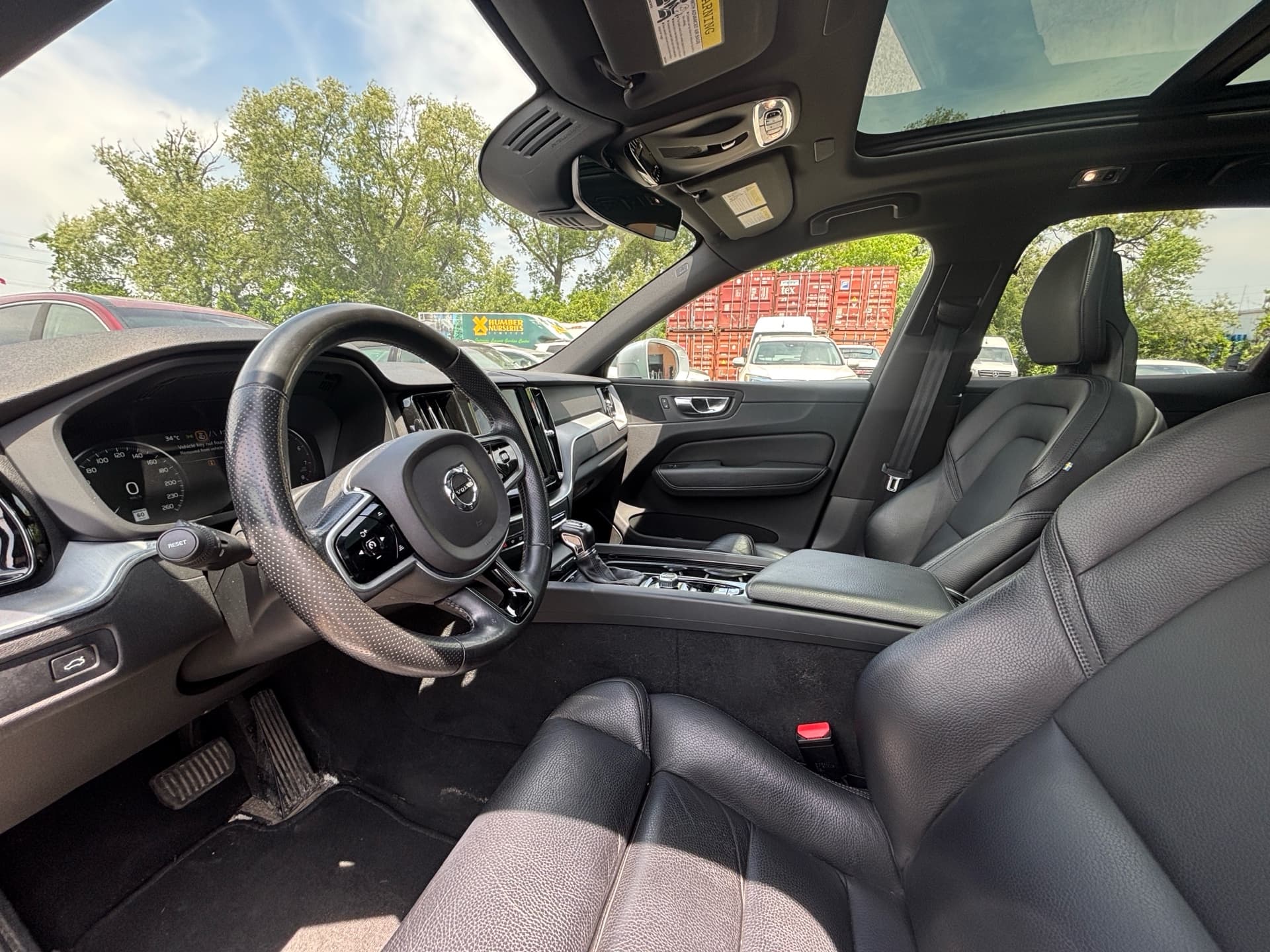 2018 Volvo XC60 T6 AWD Momentum