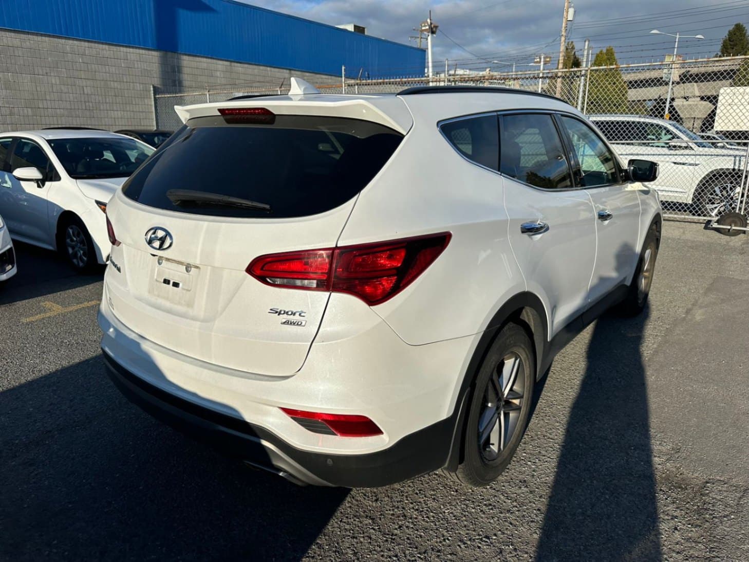 2017 Hyundai Santa Fe Sport AWD 4dr 2.4L Luxury/Local Car/One Owner