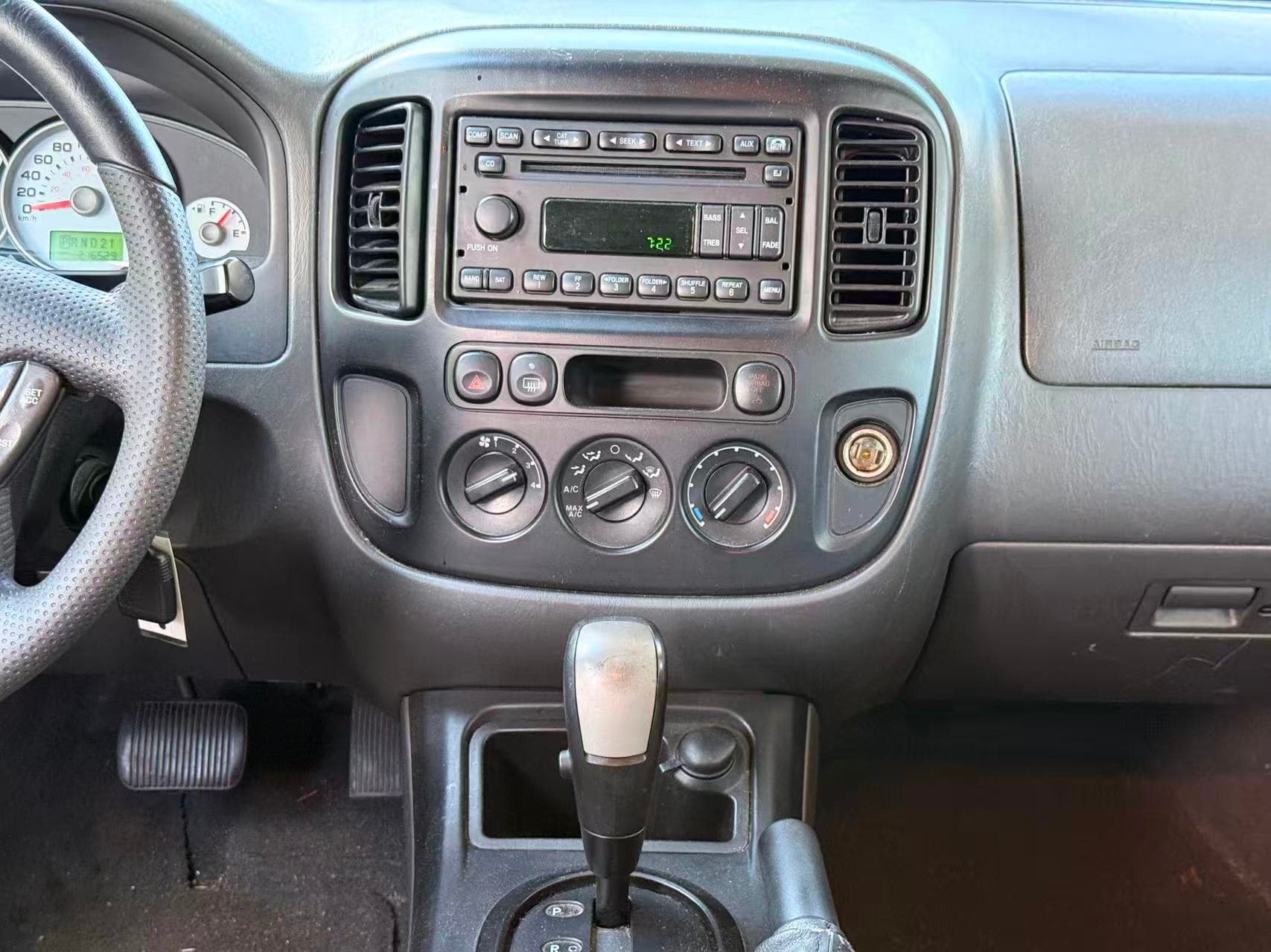 2007 Ford Escape XLS/ CLEAN TITLE/ BC LOCAL