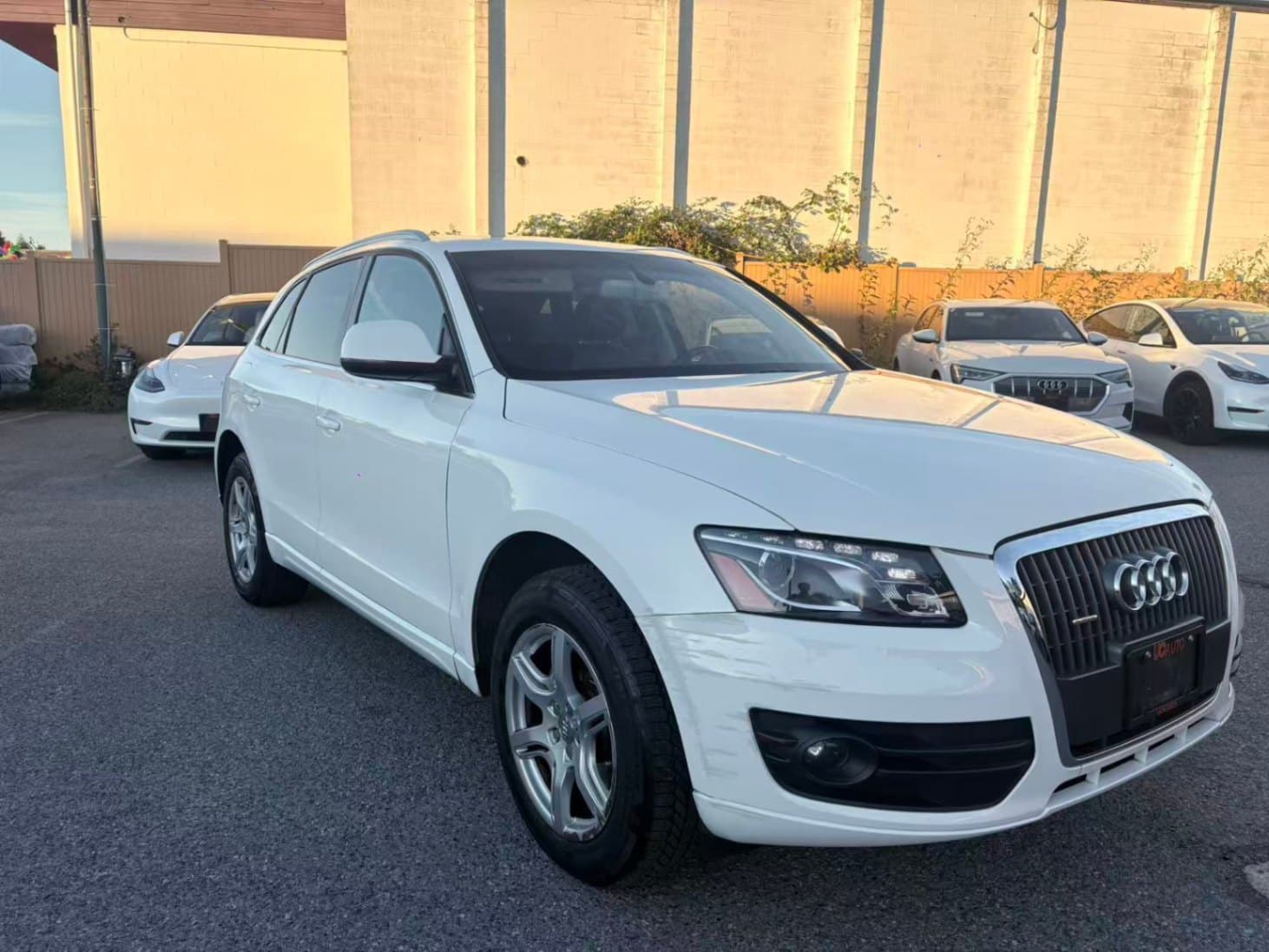 2011 Audi Q5 Quattro 4dr 2.0L Premium Plus CLEAN TITLE/BC LOCAL/ONE OWNER