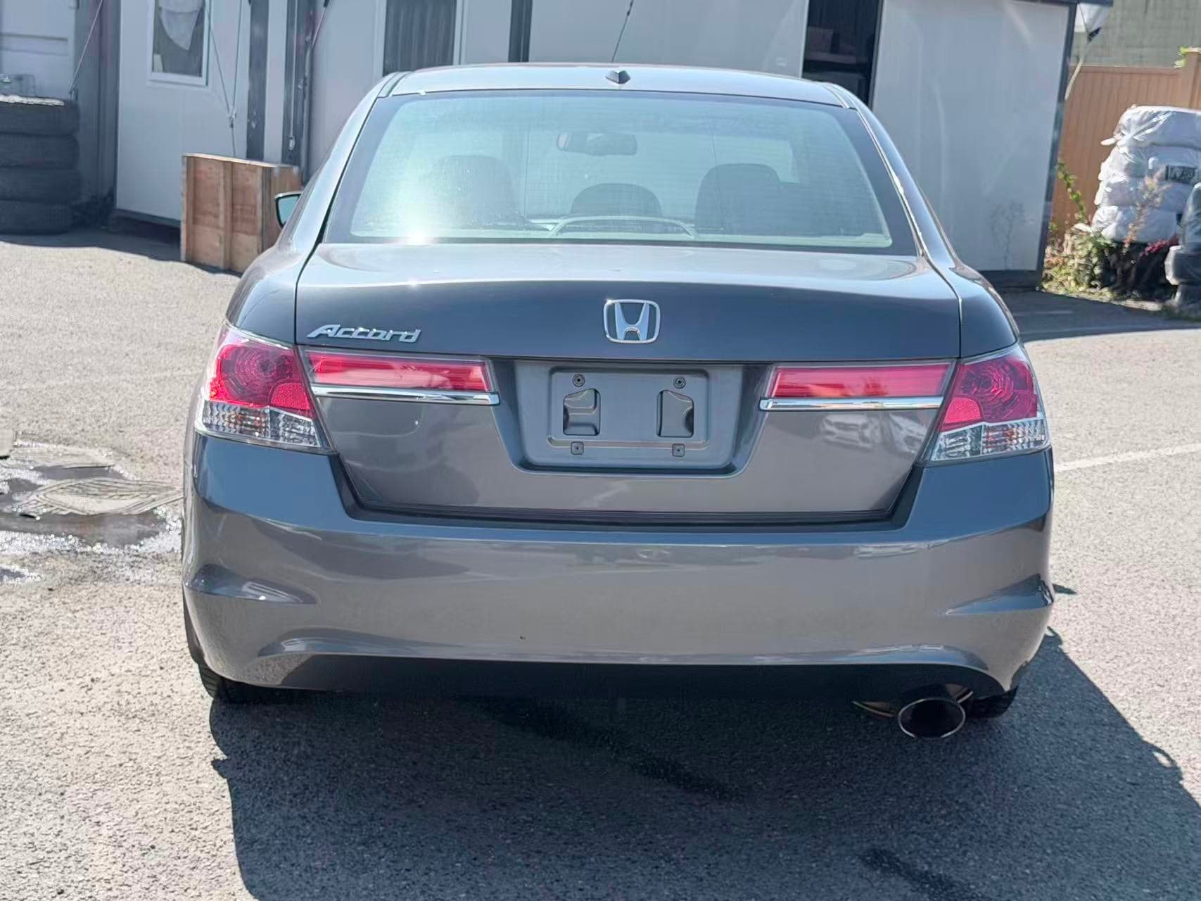 2011 Honda Accord Auto EX-L/ CLEAN TITLE/ BC LOCAL
