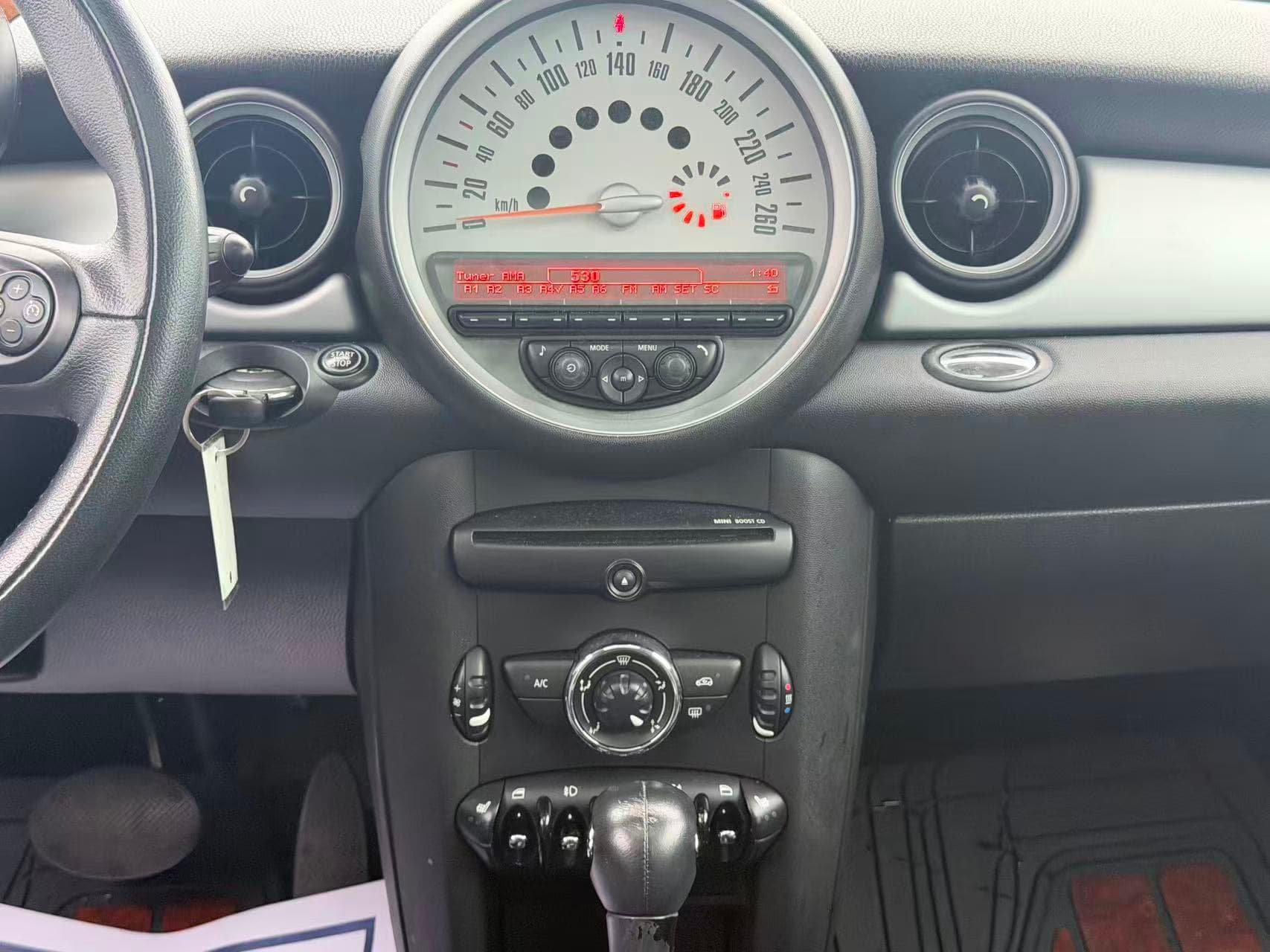 2013 MINI Cooper Knightsbridge Classic/ CLEAN TITLE/ BC LOCAL