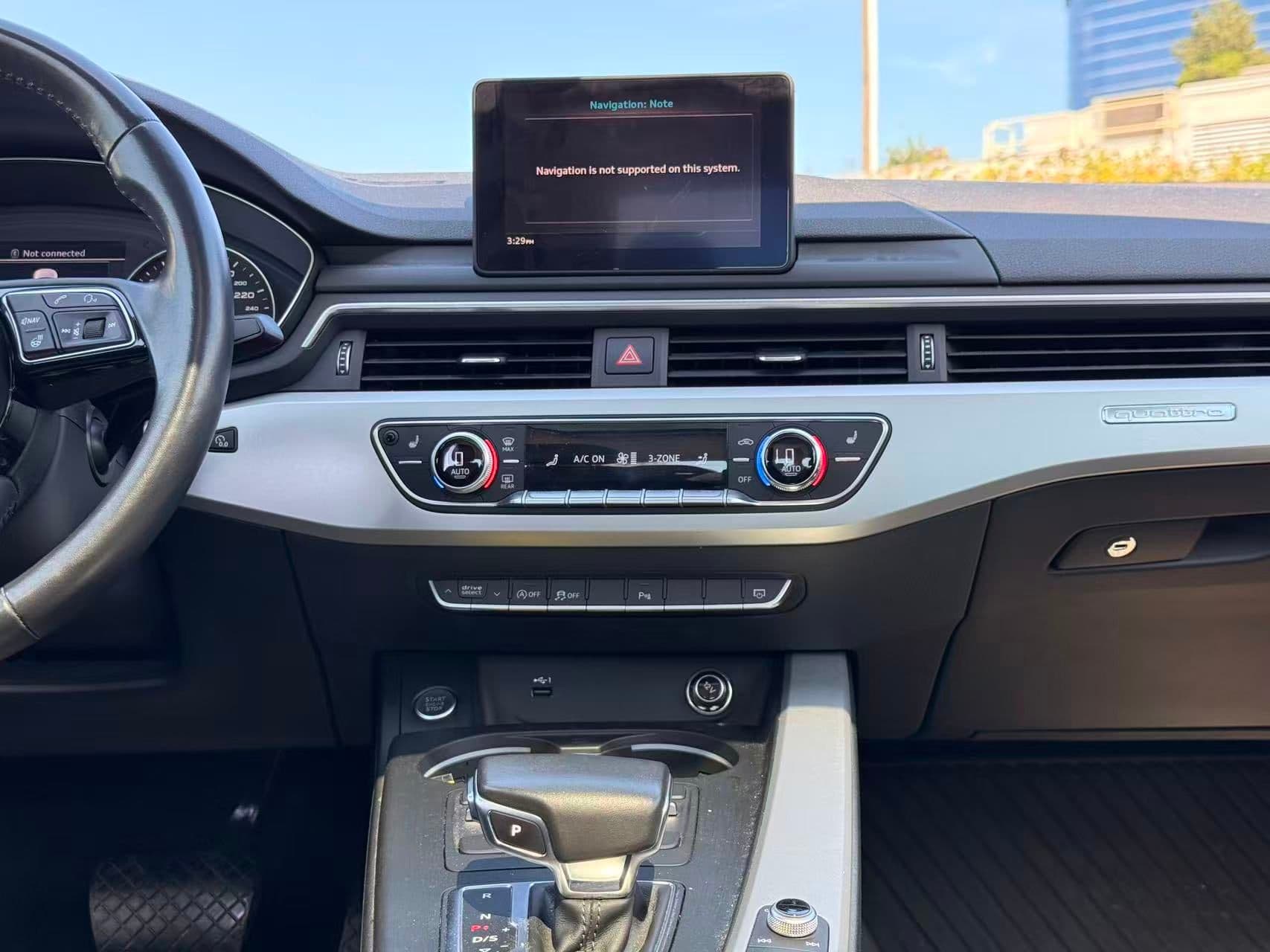 2019 Audi A4 Komfort 45 TFSI quattro/ CLEAN TITLE