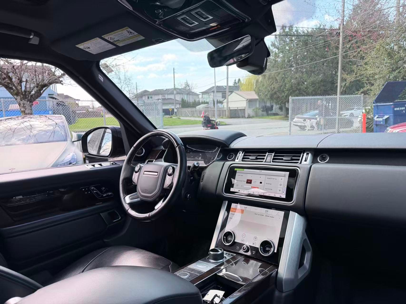 2019 Land Rover Range Rover V8 Supercharged LWB/ CLEAN TITLE/ BC LOCAL