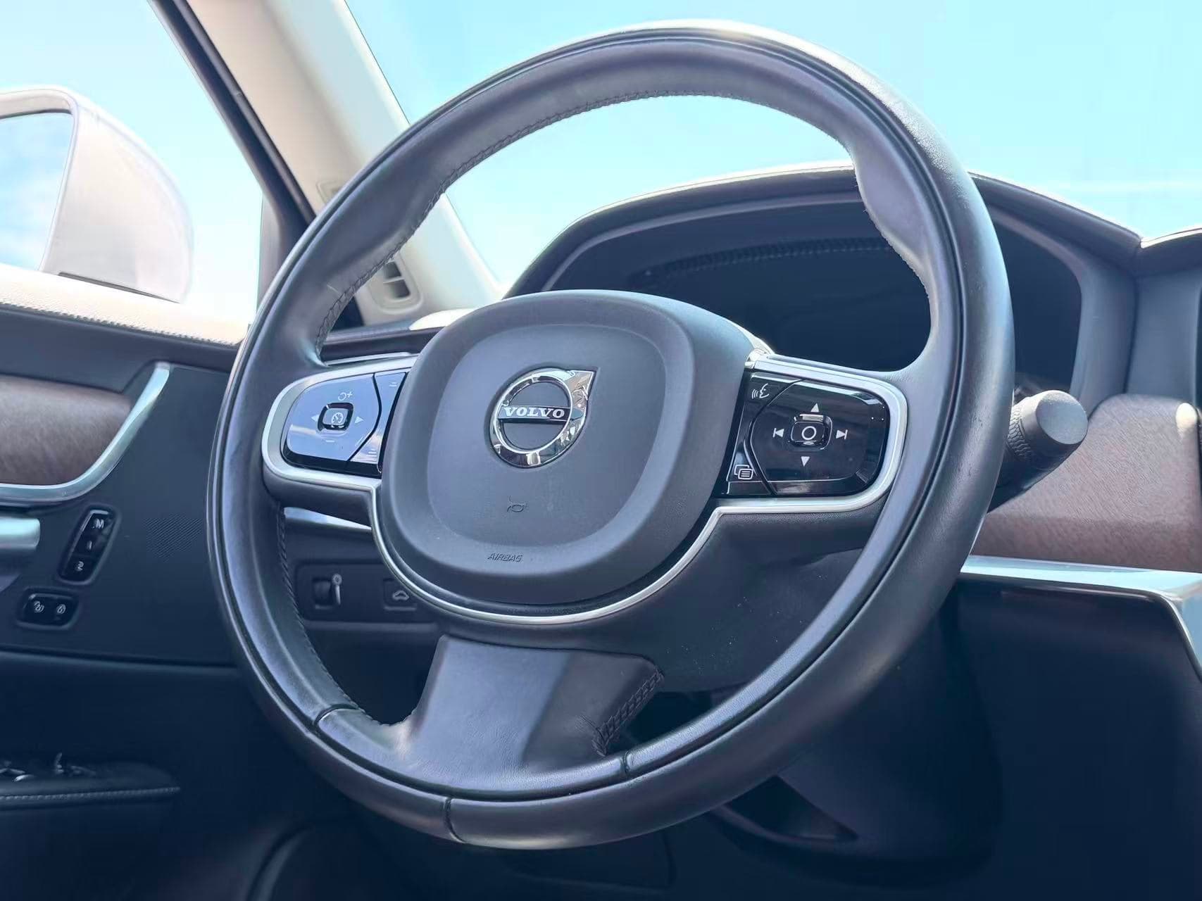 2019 Volvo S90 T6 AWD Inscription/ NO ACCIDNET/ NAVIGATION SYSTEM