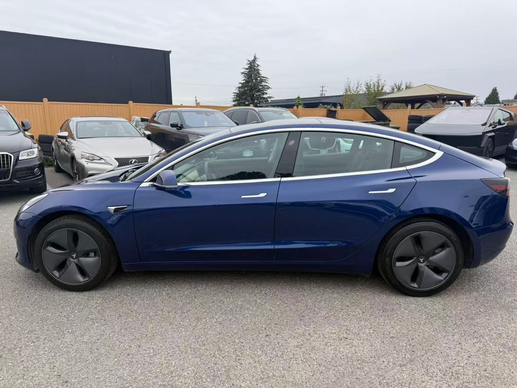 2020 Tesla Model 3 Standard Range Plus RWD