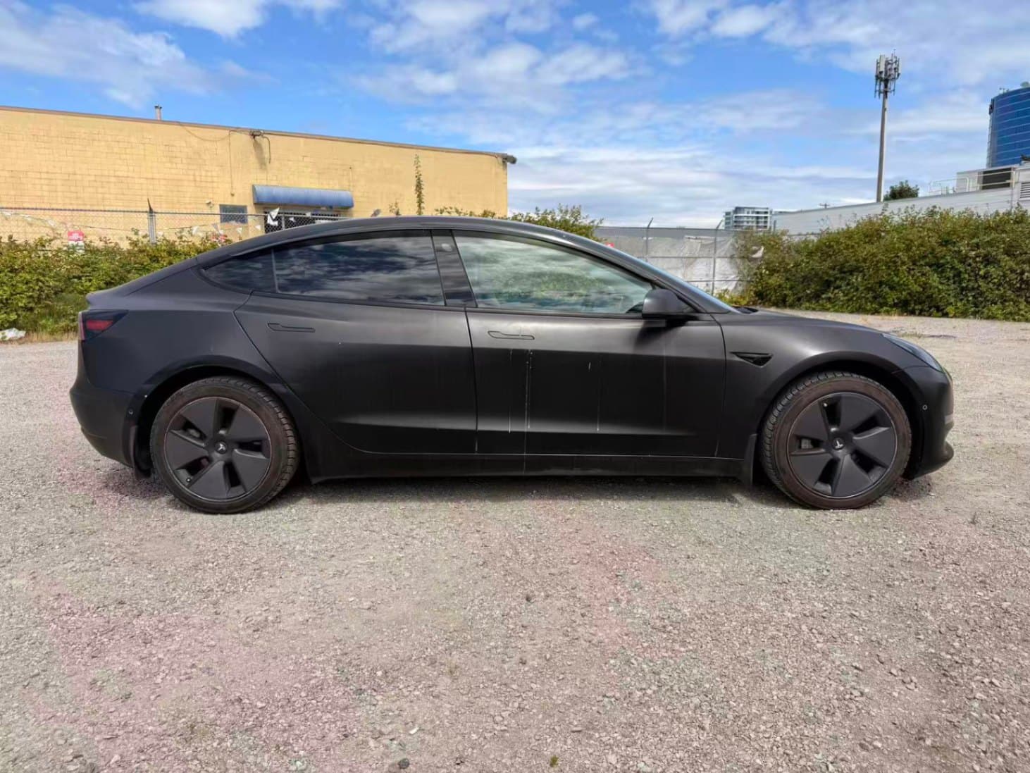 2021 Tesla Model 3 Standard Range Plus RWD/ CLEAN TITLE/ WHITE INTERIOR
