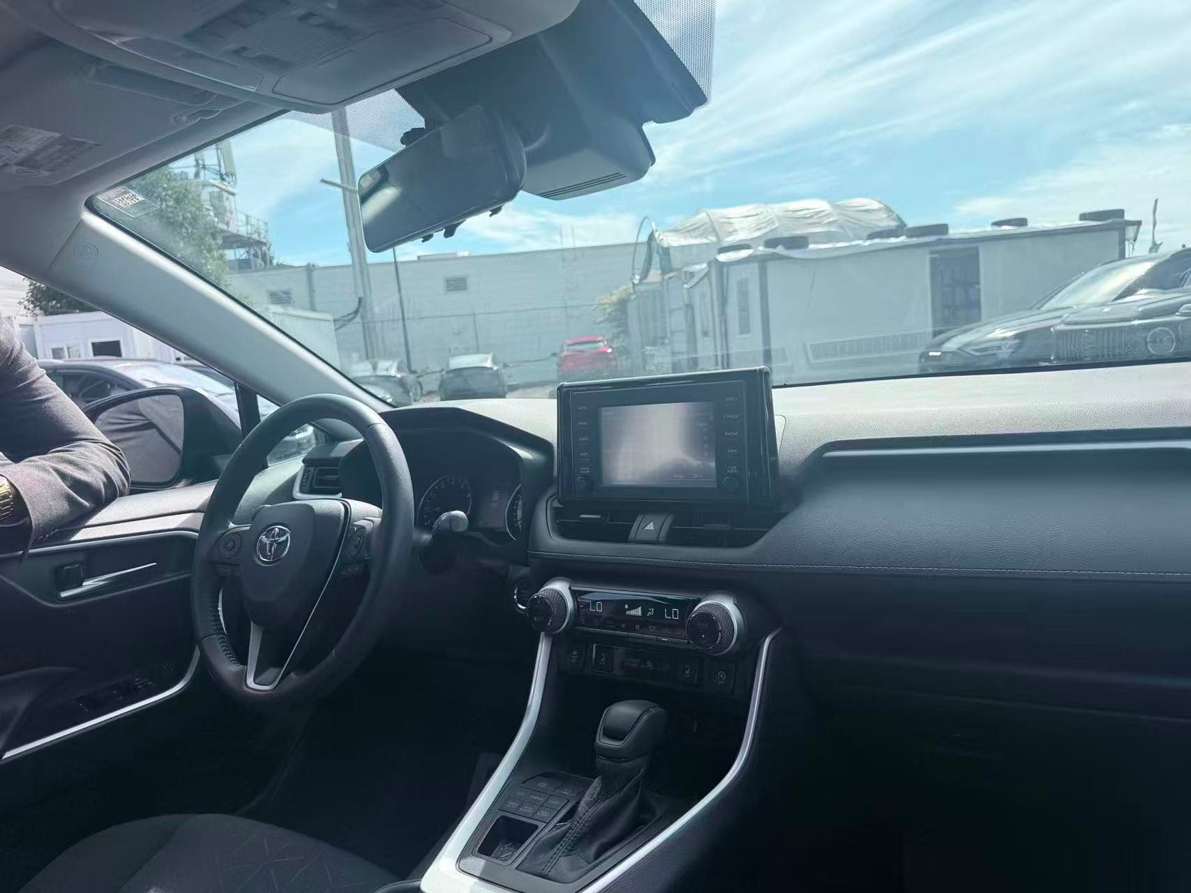 2022 Toyota RAV4 XLE AWD/ CLEAN TITLE/ BC LOCAL