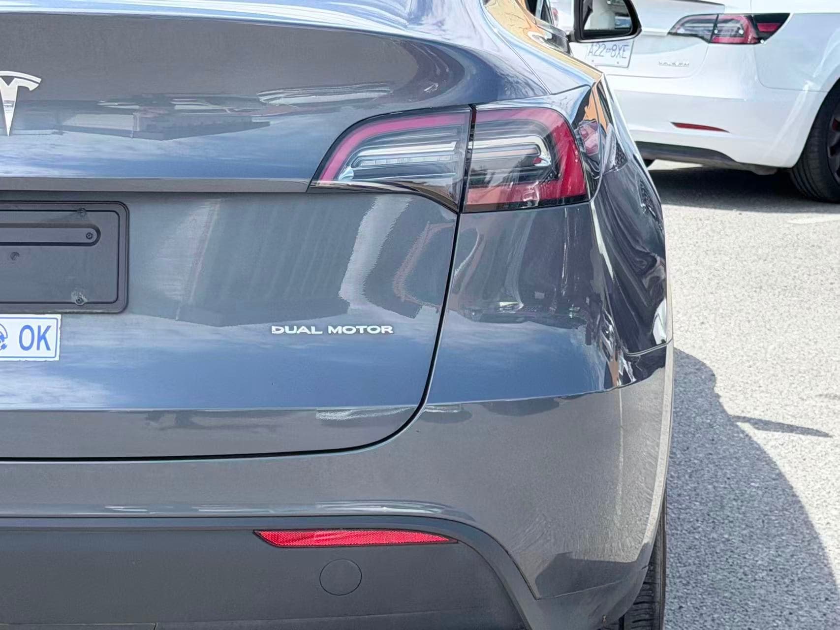 2023 Tesla Model Y Long Range AWD/ CLEAN TITLE/ BC LOCAL