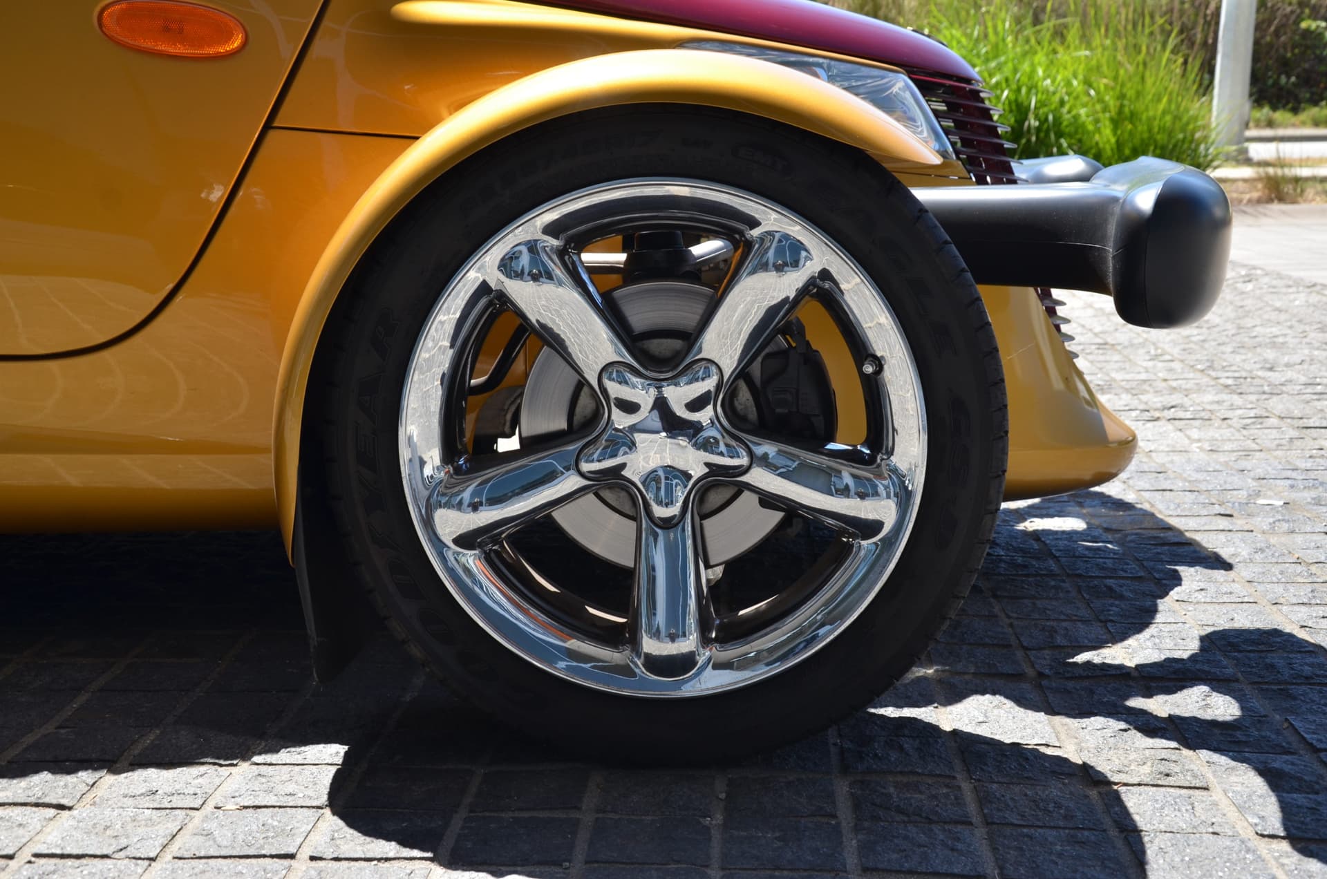 2002 Chrysler Prowler 2dr Roadster