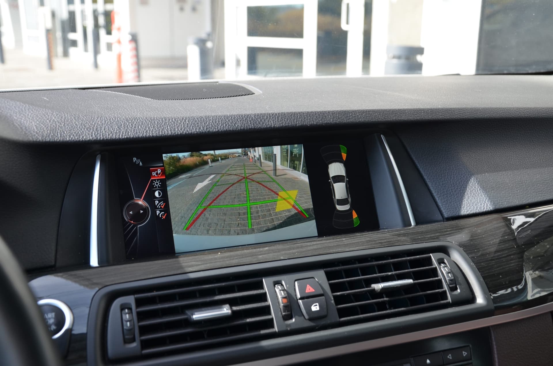 2016 BMW 5 Series 4dr Sdn 528i xDrive AWD