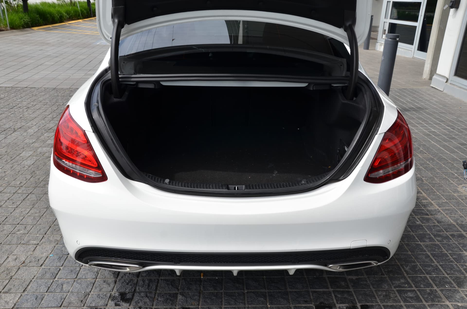 2016 Mercedes-Benz C-Class 4dr Sdn C 300 4MATIC