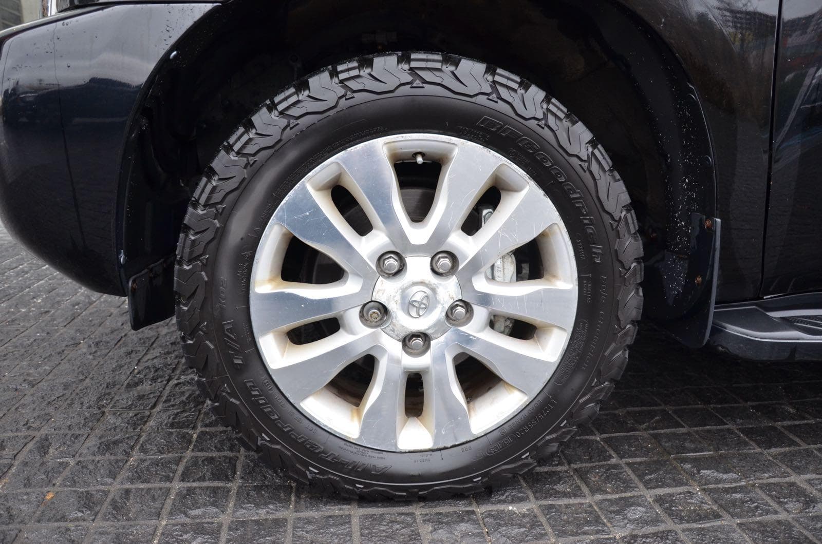 2016 Toyota Sequoia 4WD 4dr Platinum