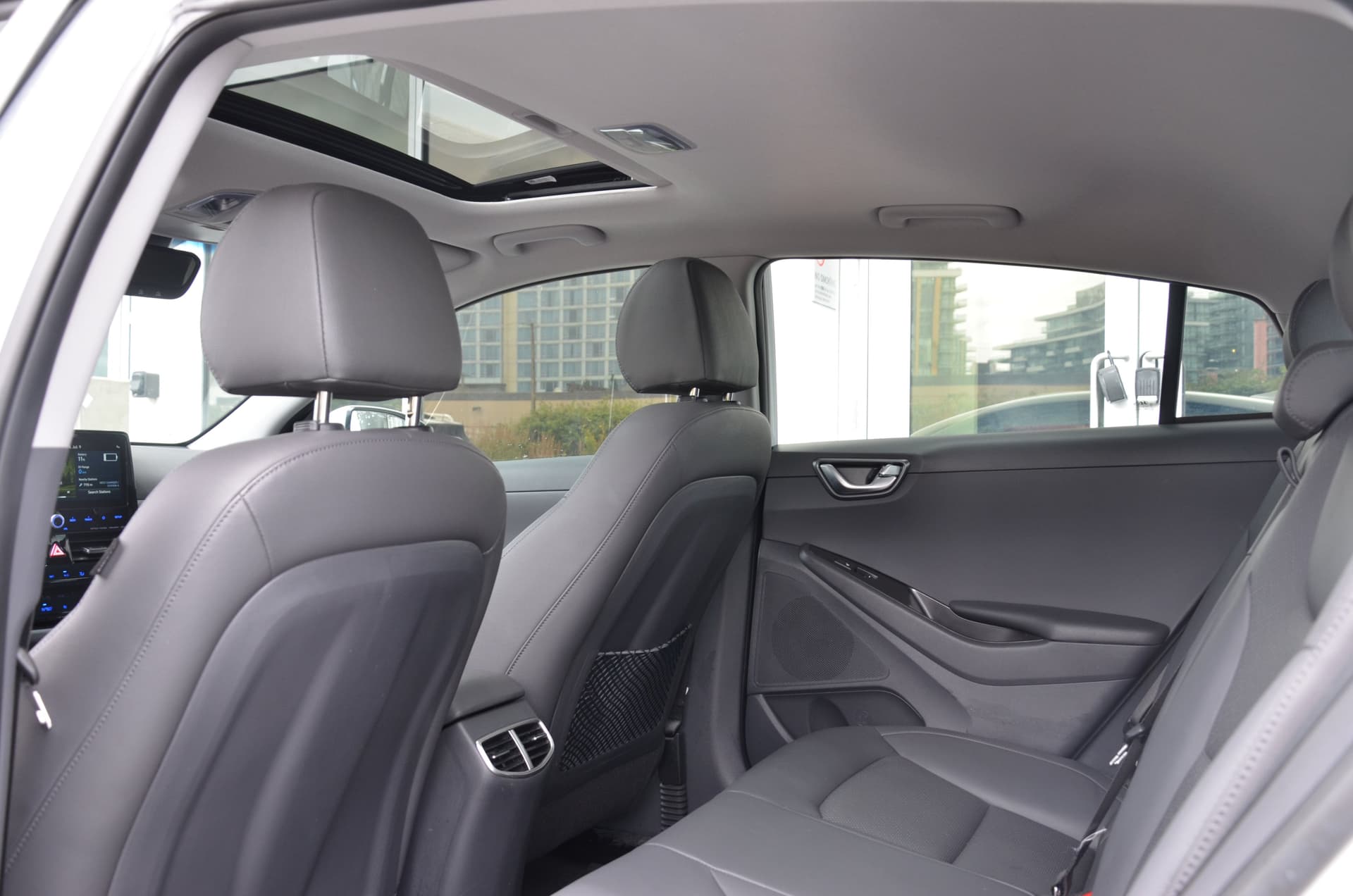 2020 Hyundai Ioniq Plug-In Hybrid Ultimate Hatchback