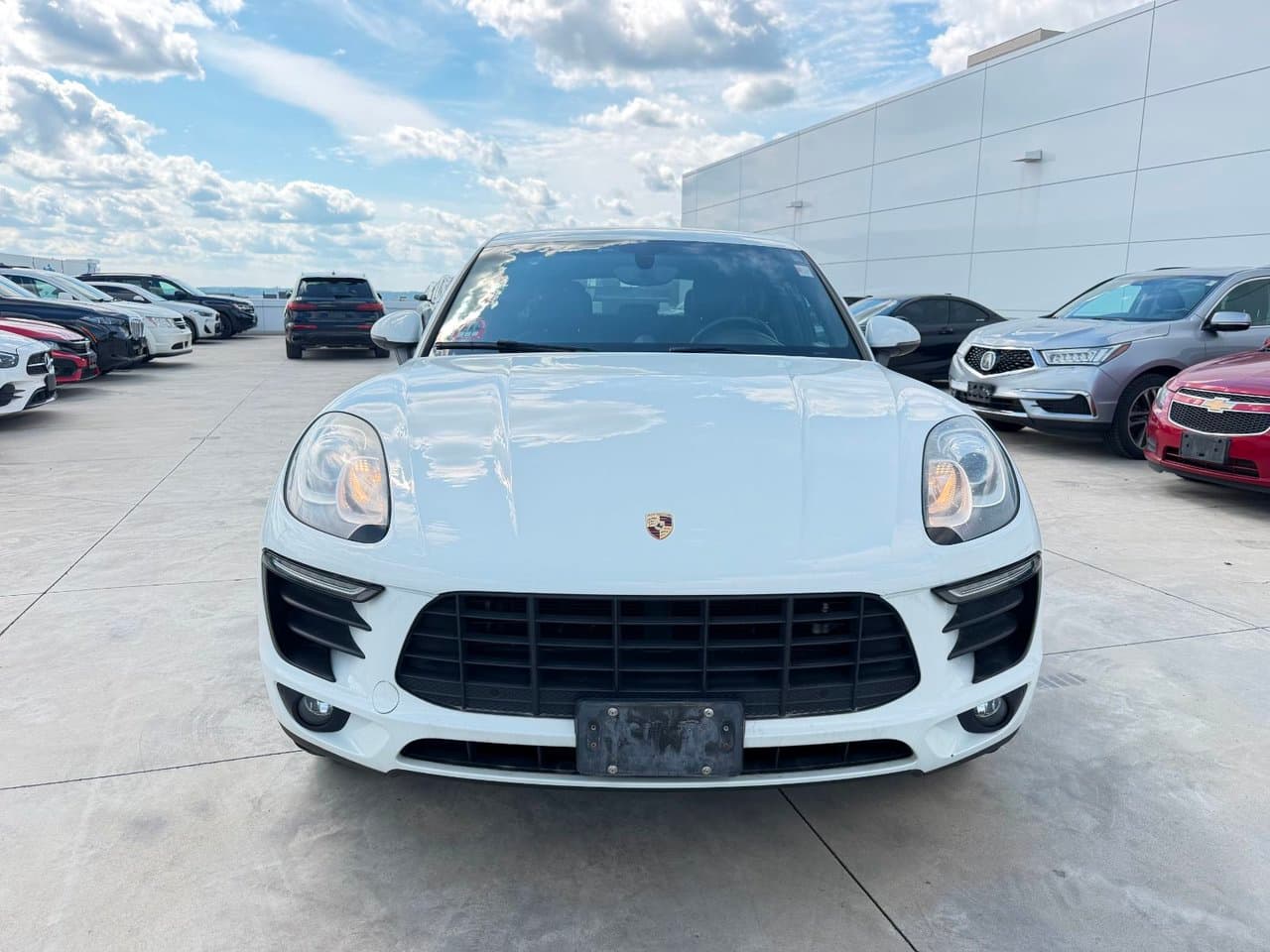 2016 Porsche MACAN S Infotainment PKG | Smoking PKG | Winter Tire PKG