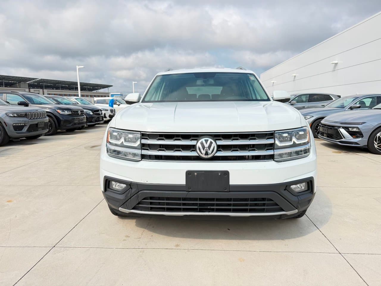2018 Volkswagen Atlas Comfortline 3.6L 8sp at 4MOTION | 7-Seat Capacity