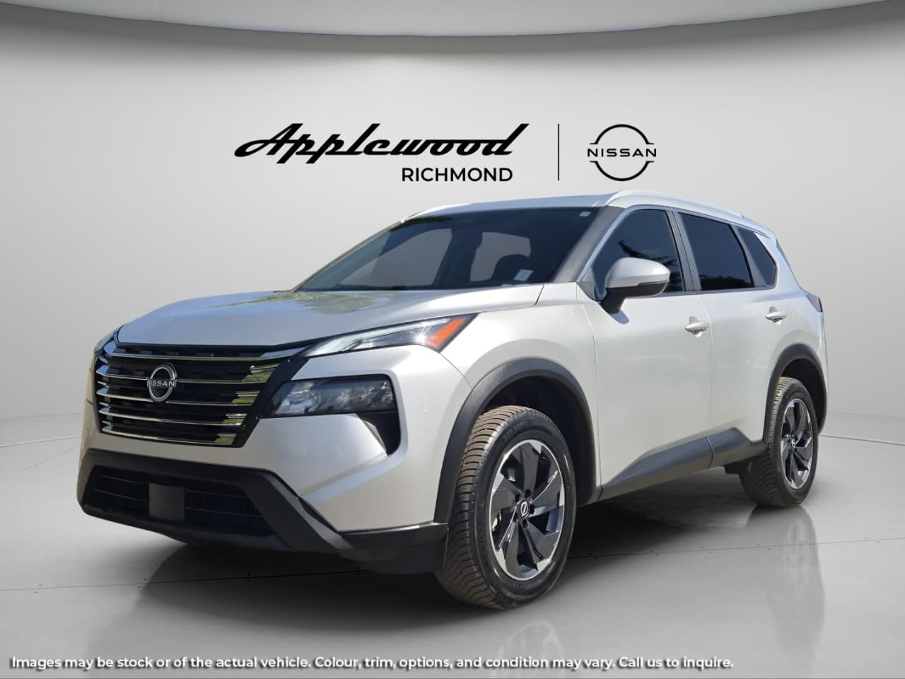 2025 Nissan Rogue SV Moonroof