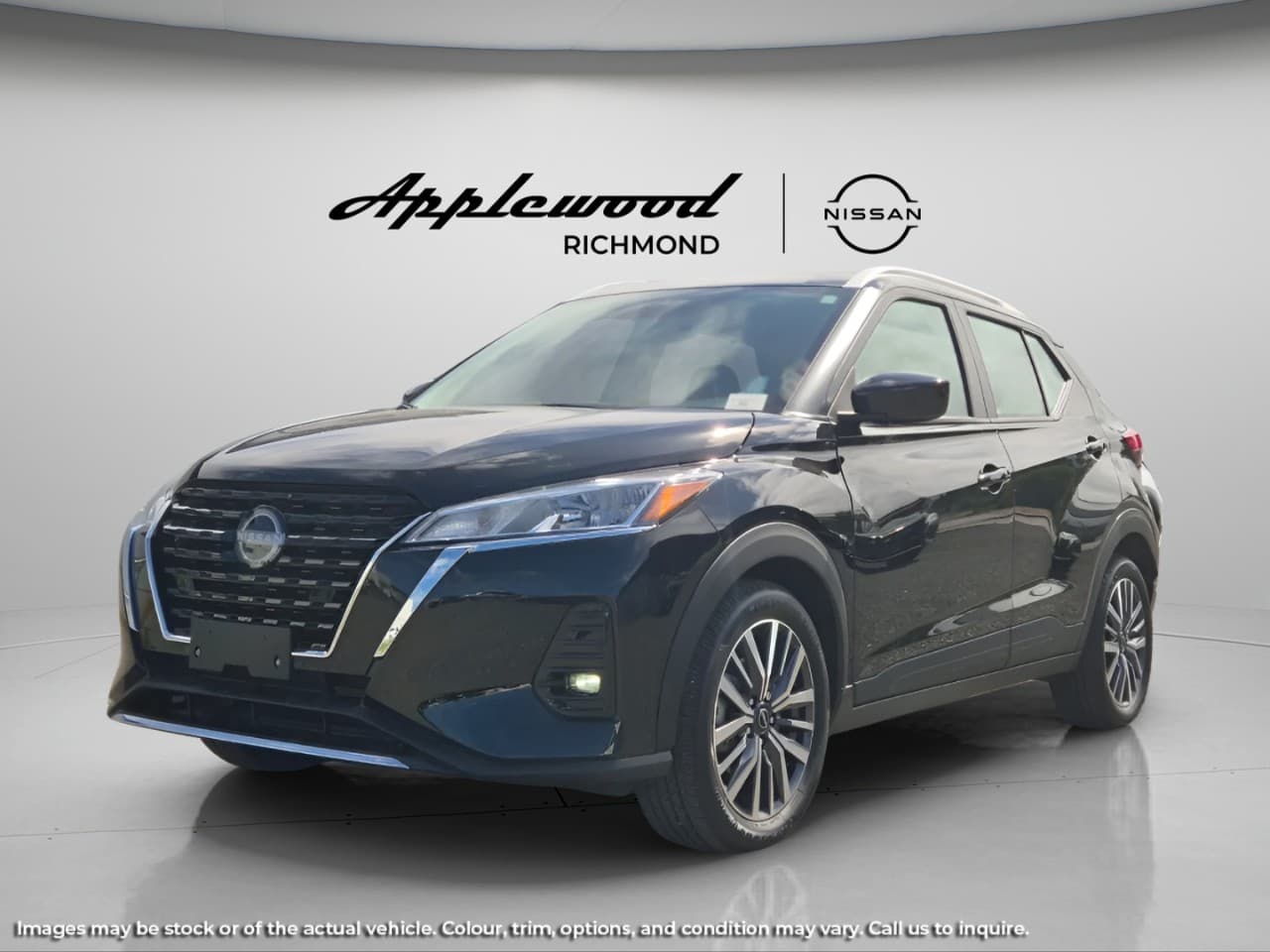 2025 Nissan Kicks Play SV CVT