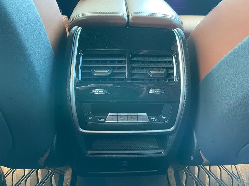 2022 BMW X5 M50i