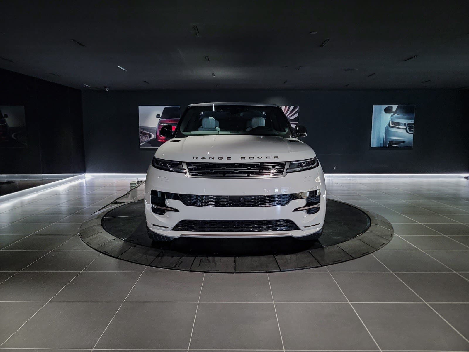 2026 Land Rover Range Rover Sport Dynamic SE
