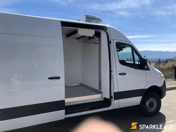 2020 Mercedes-Benz Sprinter 4X4 (reefer)