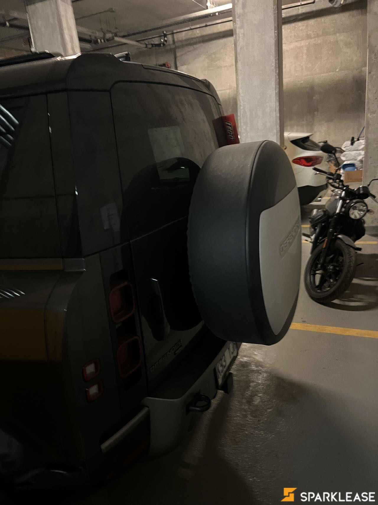 2023 Land Rover Defender 110 X-Dynamic SE AWD