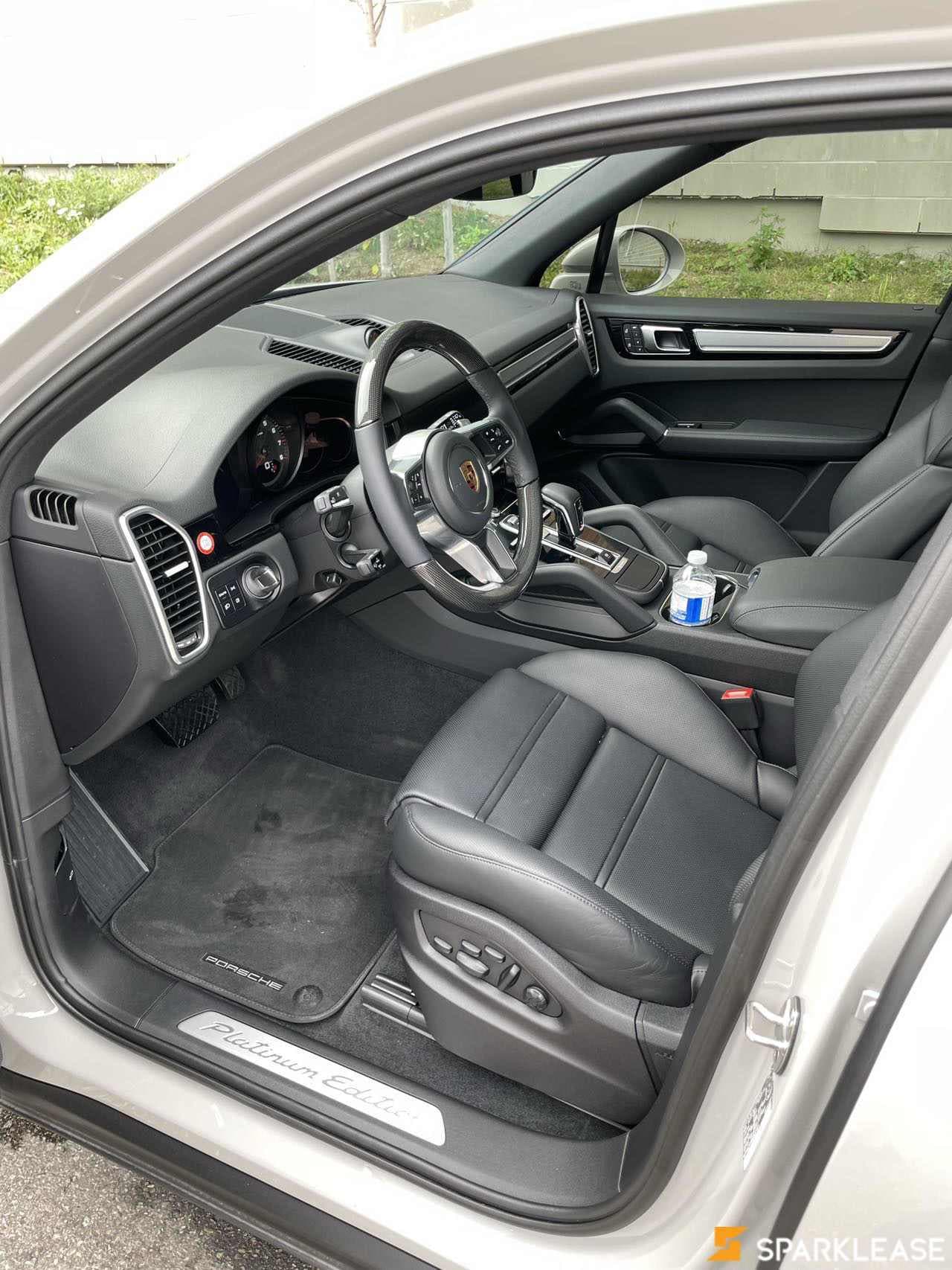 2022 Porsche Cayenne Platinum Edition AWD
