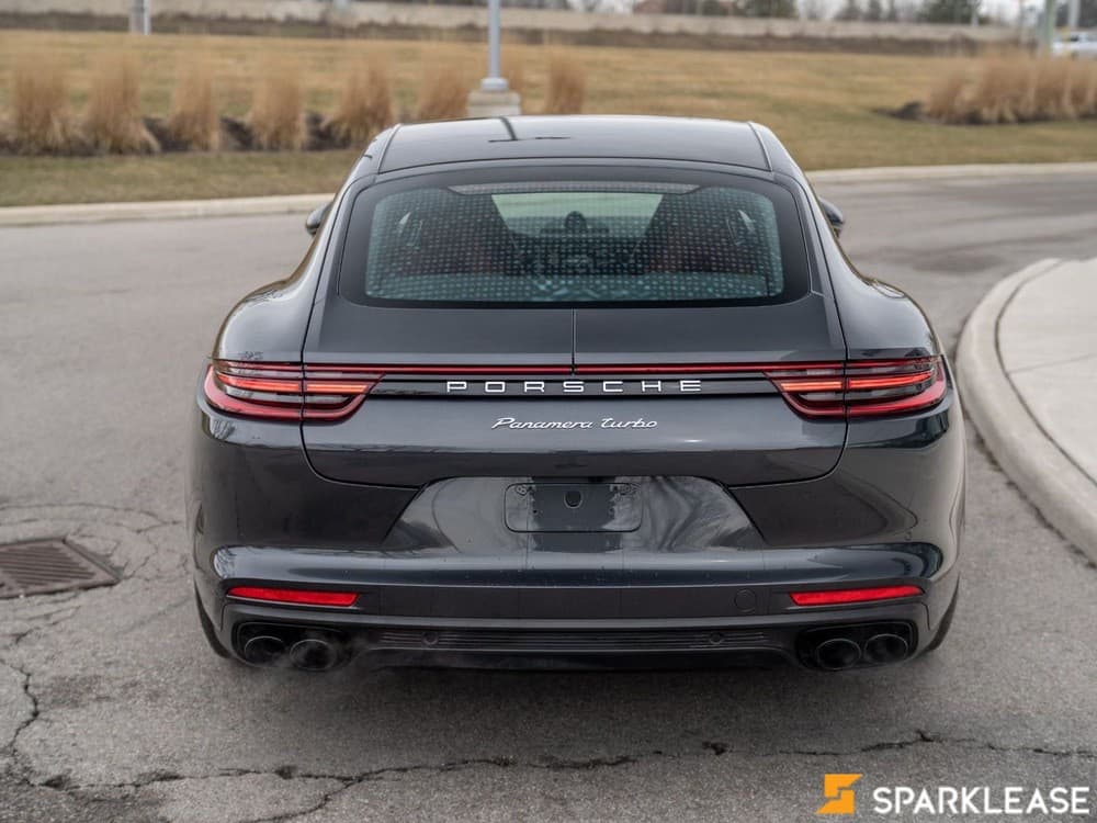 2018 Porsche Panamera turbo