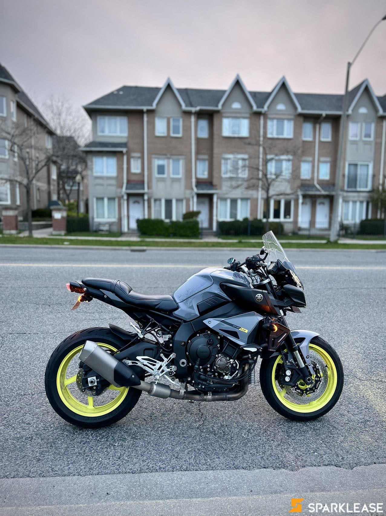 2017 Yamaha FZ10