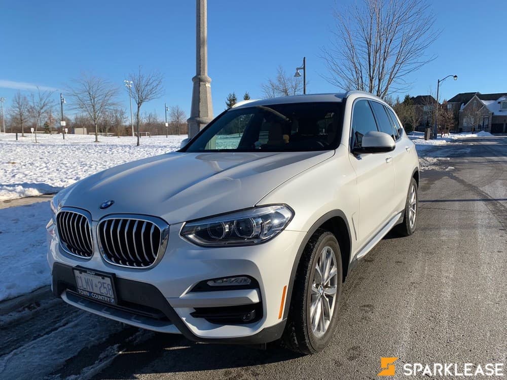 2018 BMW X3 外白内棕顶配