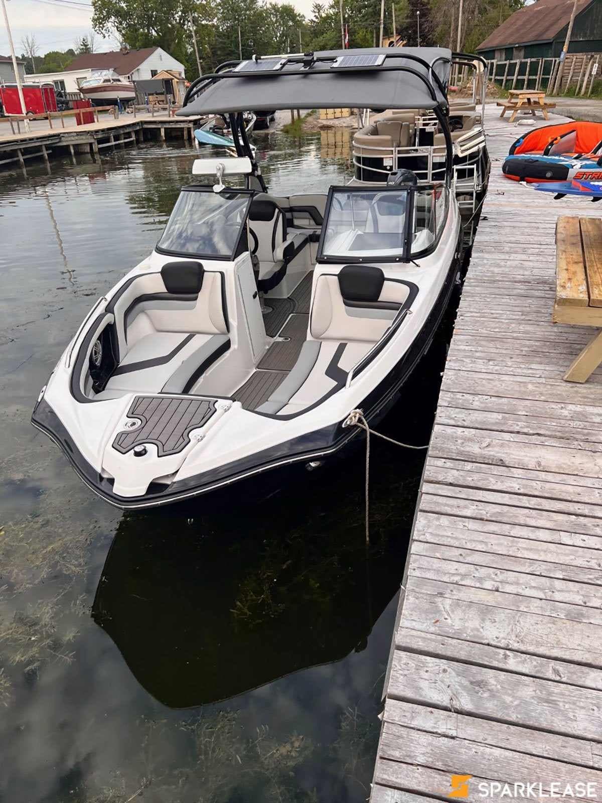 2017 Yamaha 242XE
