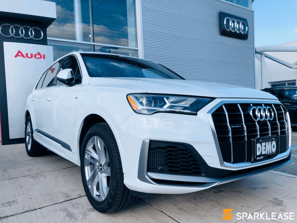2021 Audi Q7 DEMO