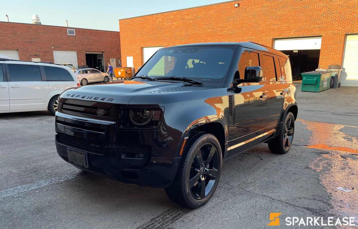 2022 Land Rover Defender 110 X-Dynamic SE AWD