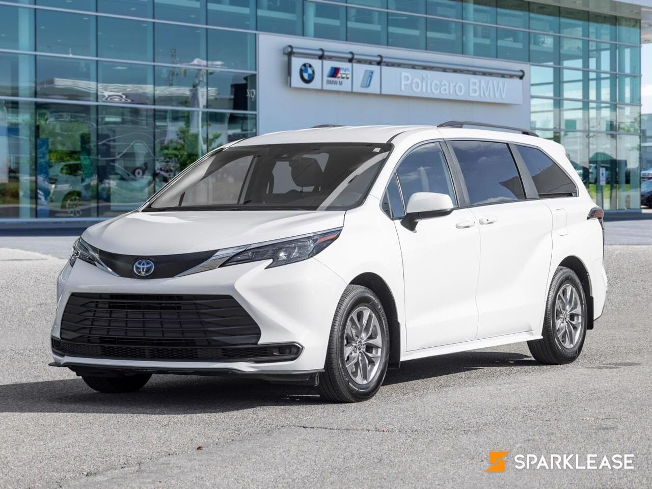 2025 Toyota Sienna LE 8-Passenger FWD