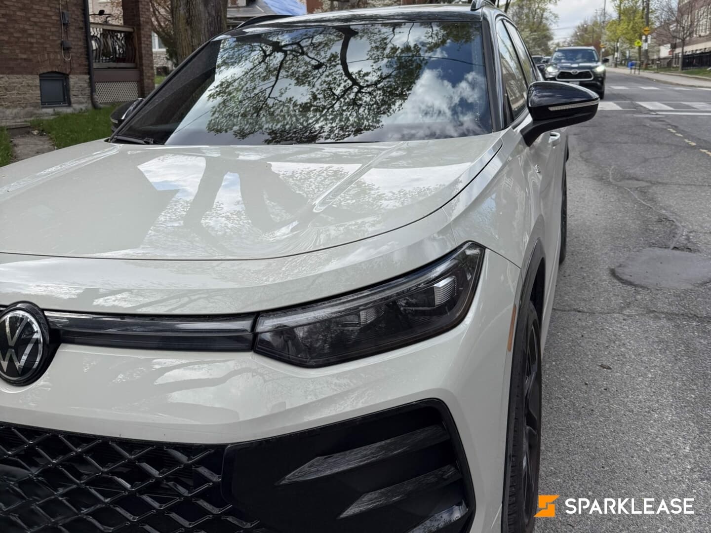 2025 Volkswagen Tiguan Comfortline R-Lin...