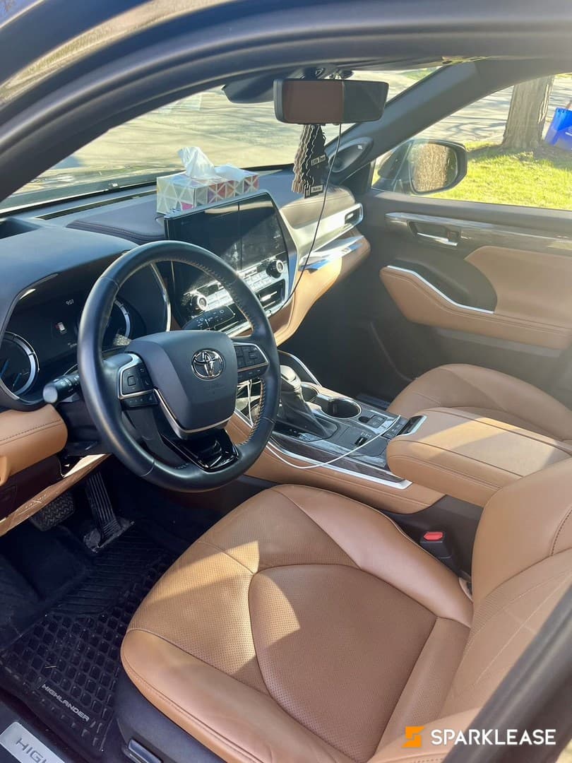 2021 Toyota Highlander Hybrid Limited AWD