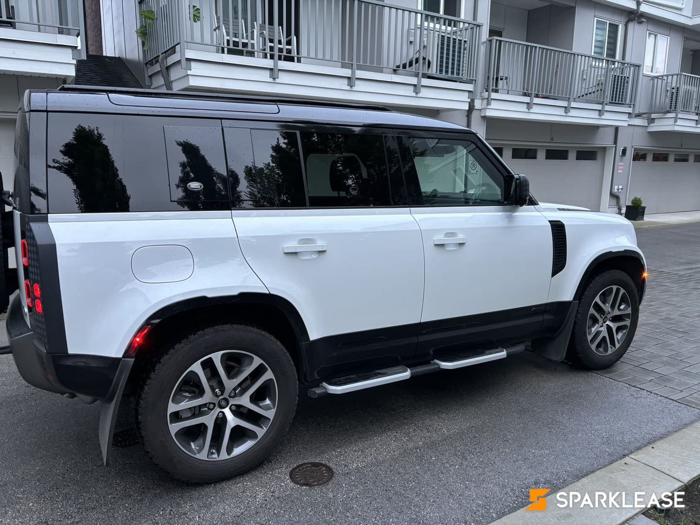 2021 Land Rover Defender 110 X-Dynamic SE AWD